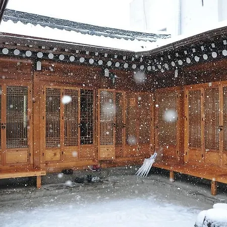 Hueahn Hanok Guesthouse